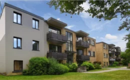 Multi-family apartment building in Toronto, ideal for foreign investors seeking Canadian real estate opportunities.