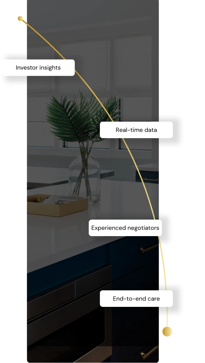 Real estate buying advantages including investor insights, real-time data, experienced negotiators, and end-to-end client care.